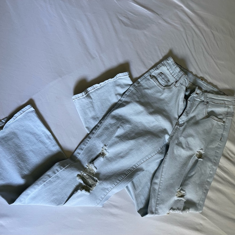 NWOT High Rise Slight Flare Bottom Jean - Picture 5 of 8